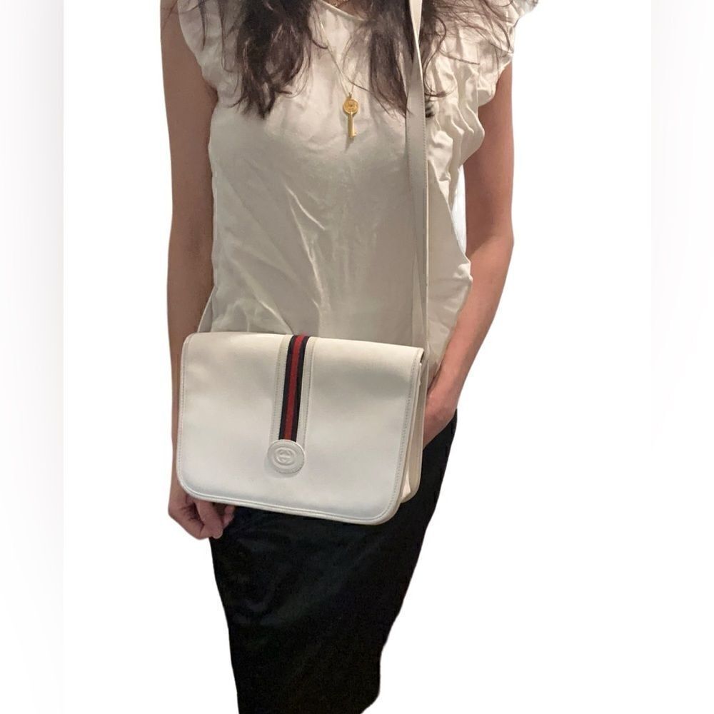 Gucci white Gg coated canvas crossbody shoulder bag - Picture 15 of 16